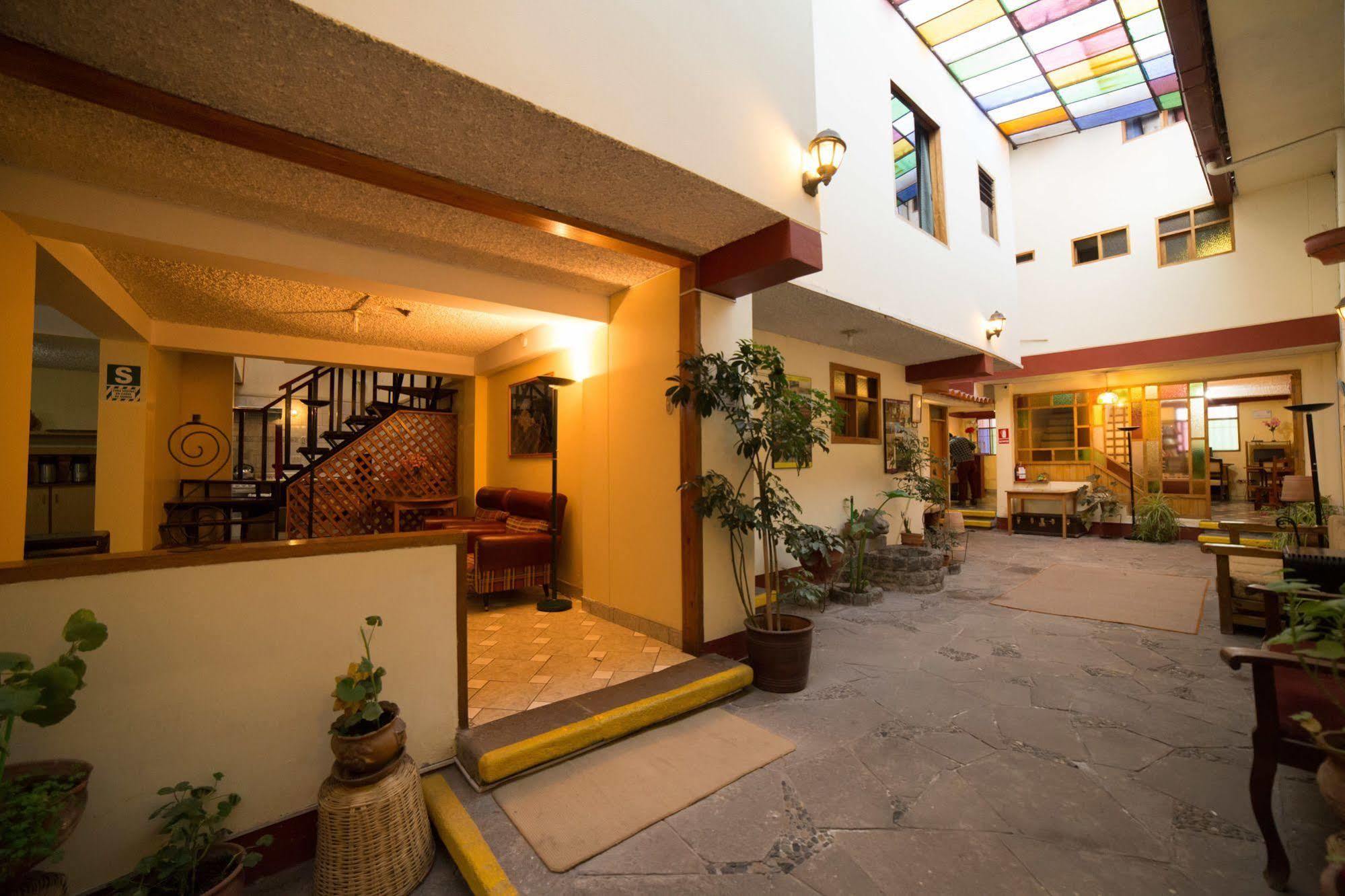 Los Aticos B&B With Coworking Cuzco Exterior photo