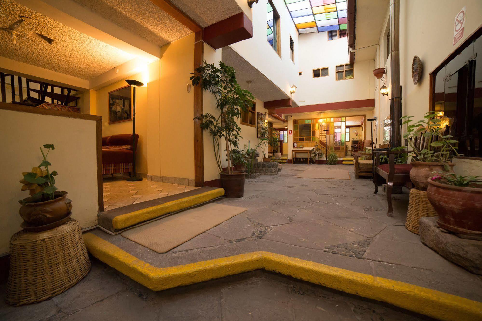 Los Aticos B&B With Coworking Cuzco Exterior photo